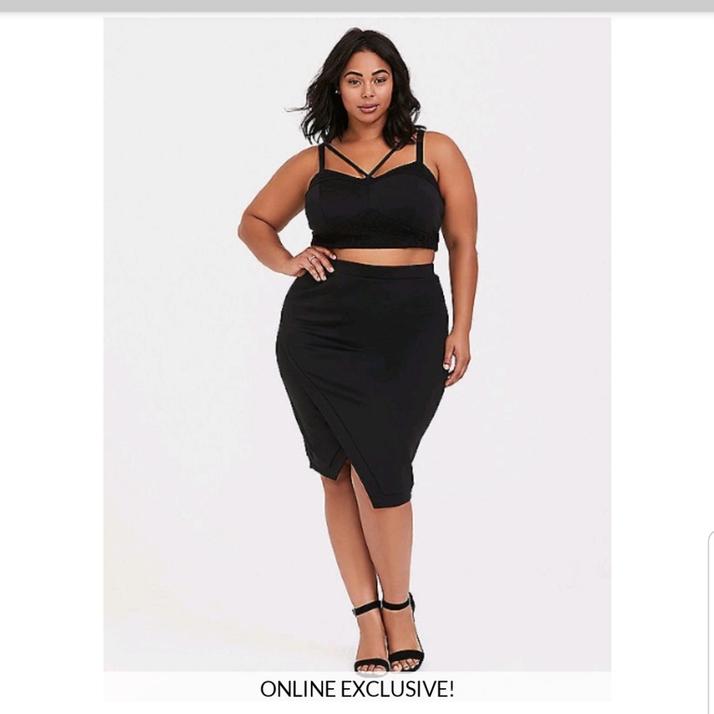 Torrid black scuba skirt set